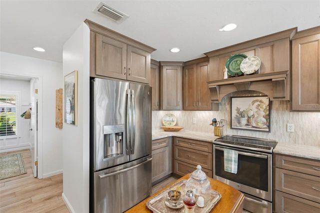 2211 50TH STREET W, Bradenton, FL 34209