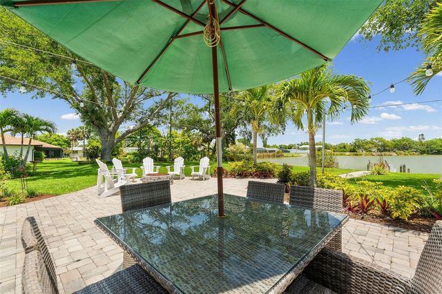 2211 50TH STREET W, Bradenton, FL 34209