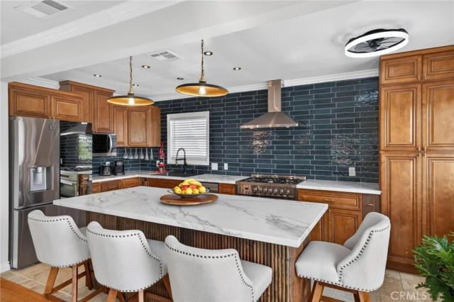 211 N Western, San Pedro, CA 90732