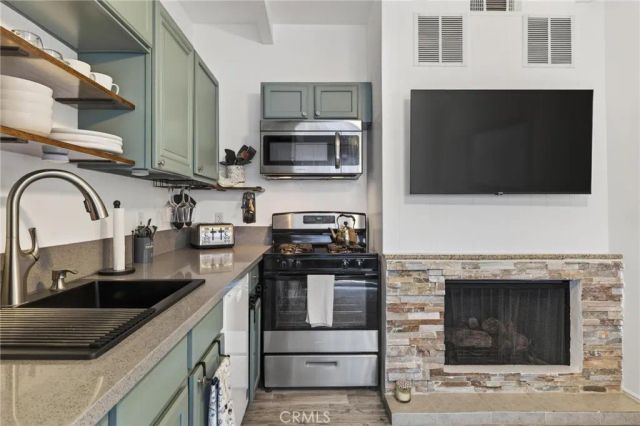 211 N Western, San Pedro, CA 90732