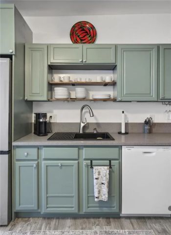 211 N Western, San Pedro, CA 90732