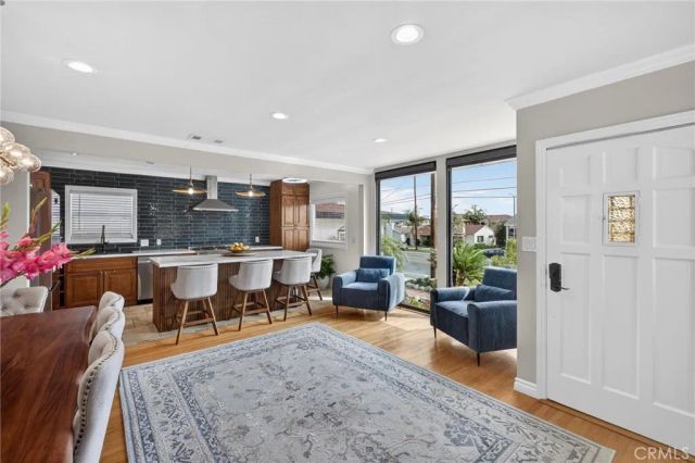 211 N Western, San Pedro, CA 90732