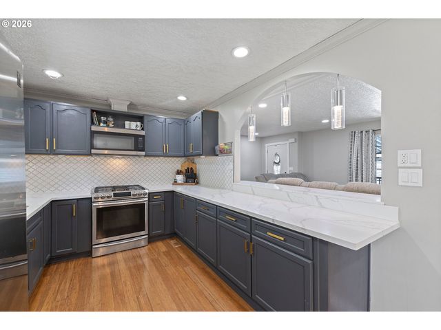 6900 Sw 195TH Ave 111, Beaverton, OR 97007