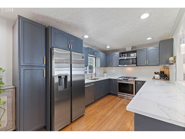 6900 Sw 195TH Ave 111, Beaverton, OR 97007