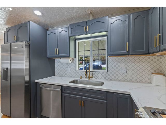 6900 Sw 195TH Ave 111, Beaverton, OR 97007