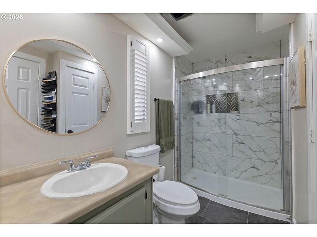 6900 Sw 195TH Ave 111, Beaverton, OR 97007