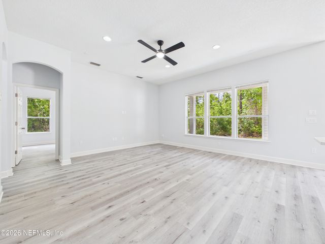 4018 ANDERSON WOODS Drive, Jacksonville, FL 32218