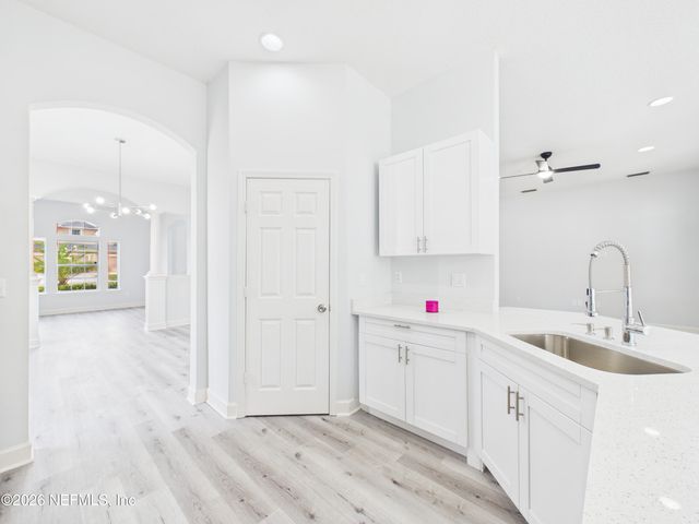 4018 ANDERSON WOODS Drive, Jacksonville, FL 32218