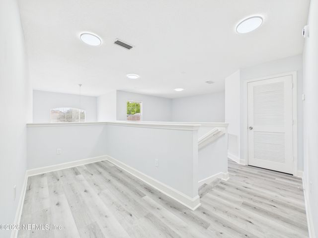 4018 ANDERSON WOODS Drive, Jacksonville, FL 32218