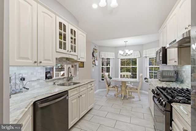 112 GUNWALE ROAD, Manahawkin, NJ 08050