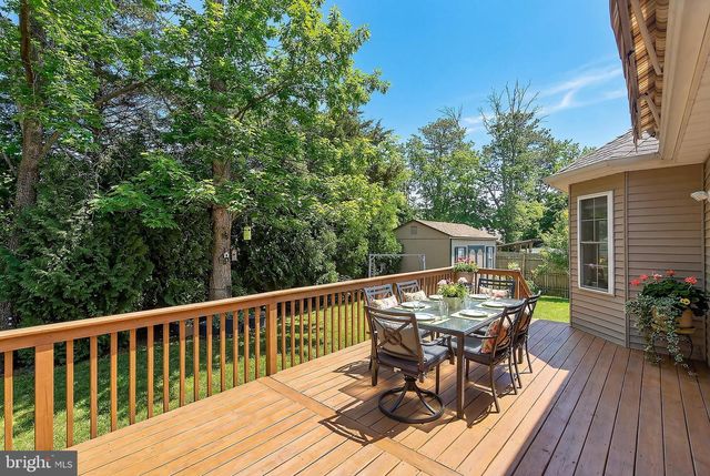 112 GUNWALE ROAD, Manahawkin, NJ 08050