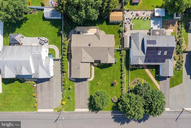 112 GUNWALE ROAD, Manahawkin, NJ 08050