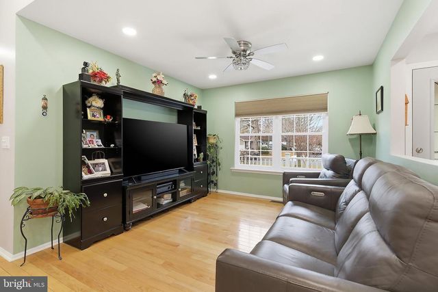 112 GUNWALE ROAD, Manahawkin, NJ 08050