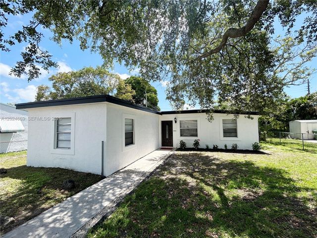 404 NW 18th Avenue, Fort Lauderdale, FL 33311