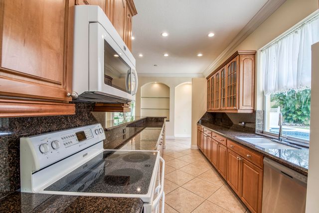 190 S Hampton Drive, Jupiter, FL 33458