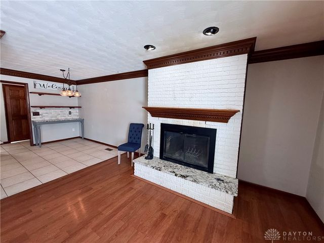 313 Scott Drive, Englewood, OH 45322