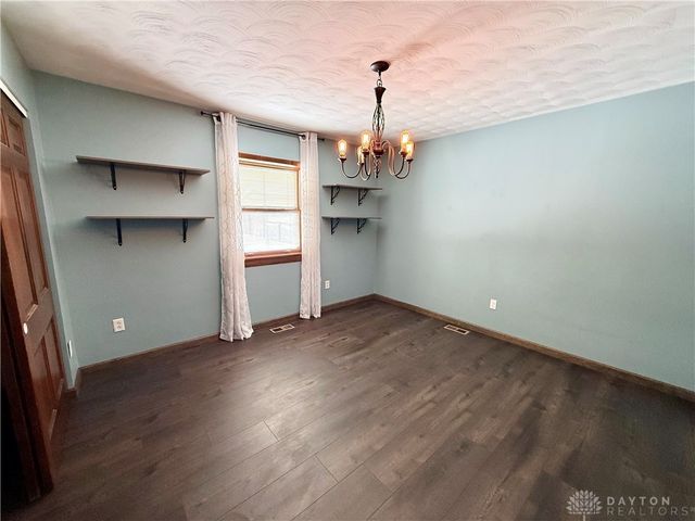 313 Scott Drive, Englewood, OH 45322