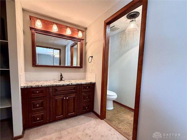 313 Scott Drive, Englewood, OH 45322