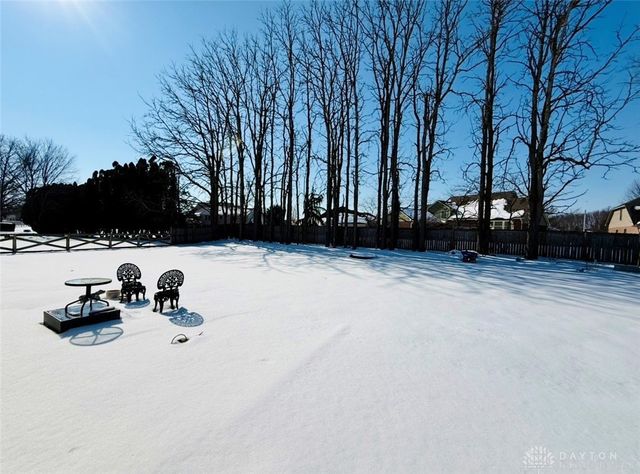 313 Scott Drive, Englewood, OH 45322