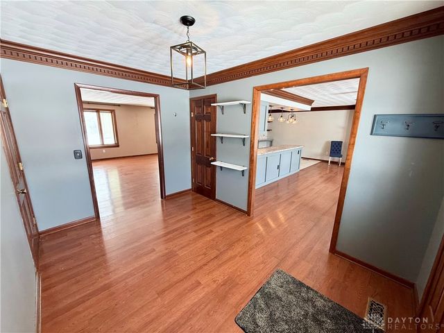 313 Scott Drive, Englewood, OH 45322