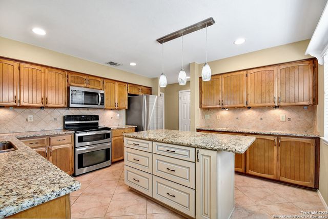 15327 Pebble Dew, San Antonio, TX 78232