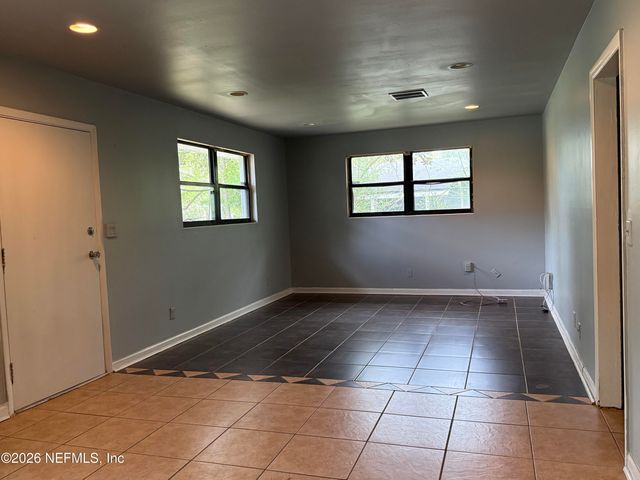 6528 MITFORD Road, Jacksonville, FL 32210