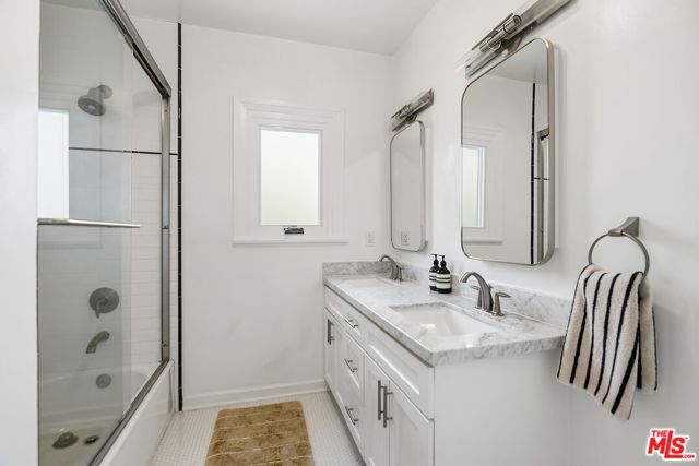 627 N Fuller Avenue, Los Angeles, CA 90036