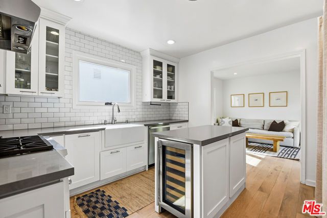 627 N Fuller Avenue, Los Angeles, CA 90036