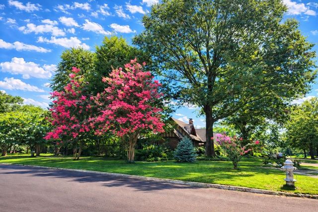 1894 JACKSON AVE, Memphis, TN 38107