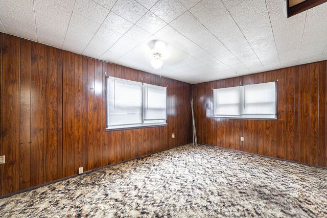 120 ADAMS ST, Centralia, MO 65240