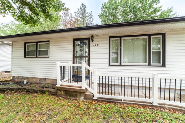 120 ADAMS ST, Centralia, MO 65240