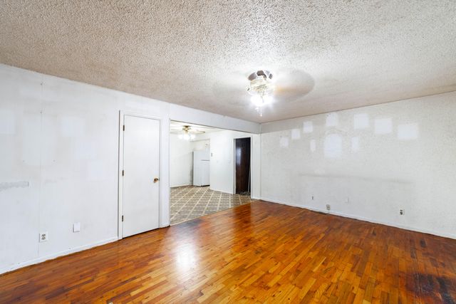 120 ADAMS ST, Centralia, MO 65240