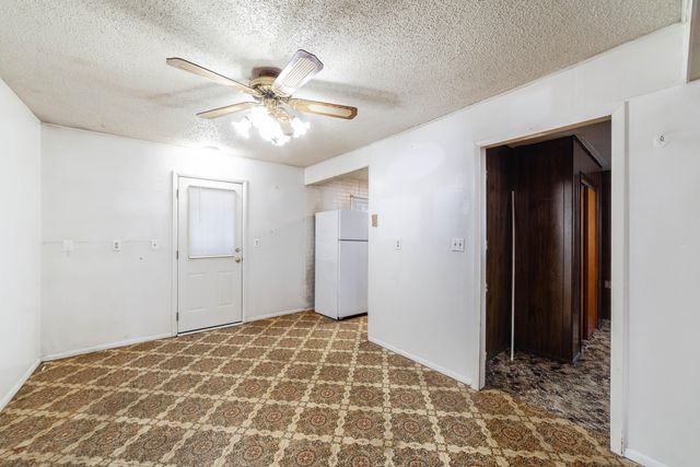 120 ADAMS ST, Centralia, MO 65240