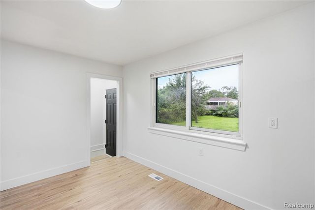 32654 Bunert Road, Warren, MI 48088