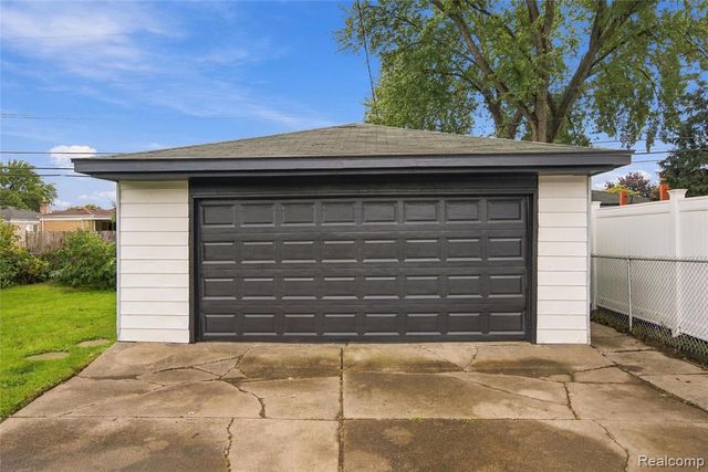 32654 Bunert Road, Warren, MI 48088