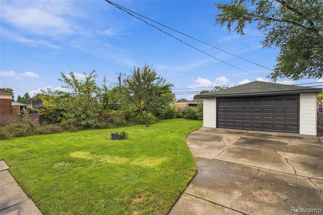 32654 Bunert Road, Warren, MI 48088