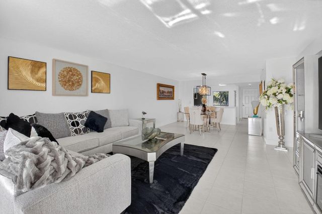 5778 Crystal Shores Drive 406, Boynton Beach, FL 33437