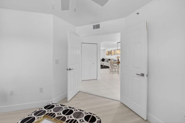 5778 Crystal Shores Drive 406, Boynton Beach, FL 33437