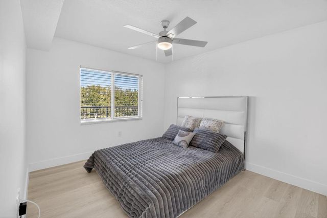 5778 Crystal Shores Drive 406, Boynton Beach, FL 33437