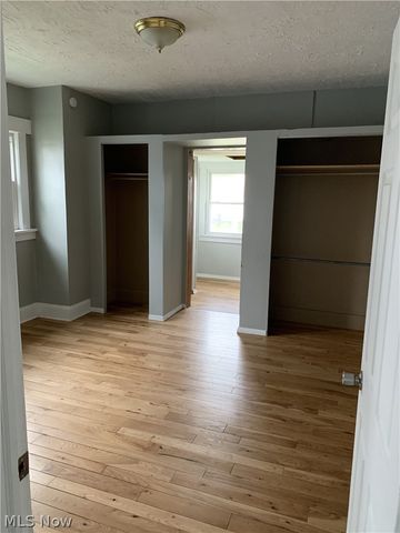 2527 Coventry Boulevard NE, Canton, OH 44705