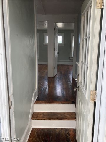 2527 Coventry Boulevard NE, Canton, OH 44705