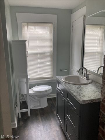 2527 Coventry Boulevard NE, Canton, OH 44705