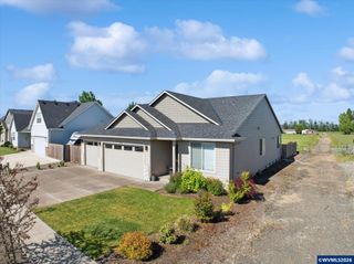 4722 Royal Dr NE, Albany, OR 97321