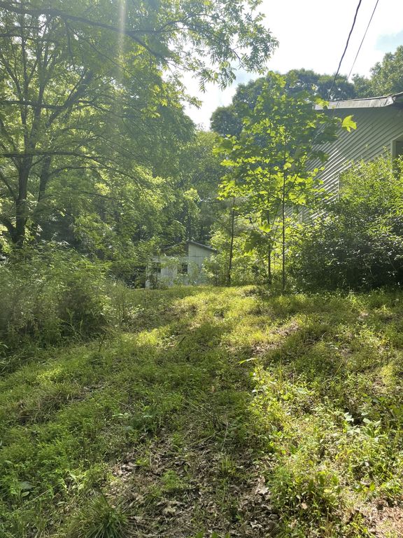 75 Hughes Hollow Rd, Lawrenceburg, TN 38464