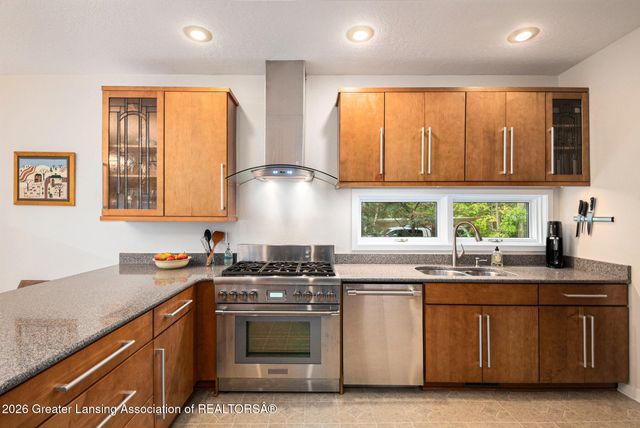 2473 Small Acres Lane, Okemos, MI 48864