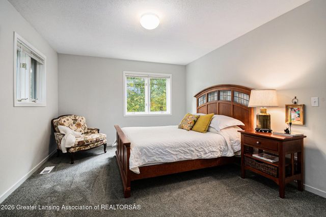 2473 Small Acres Lane, Okemos, MI 48864