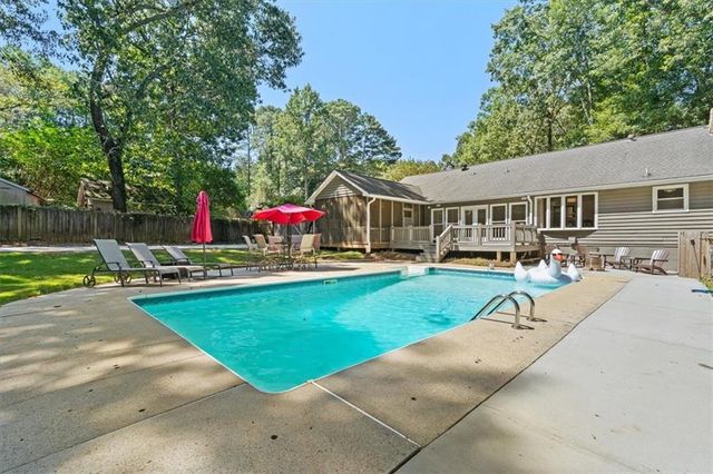 1820 Commonwealth Avenue, Cumming, GA 30041