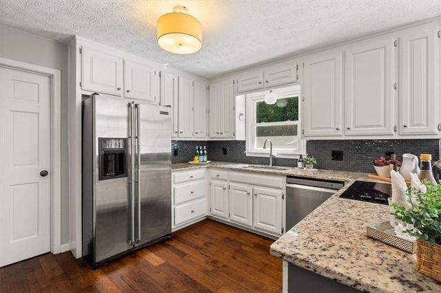 1820 Commonwealth Avenue, Cumming, GA 30041
