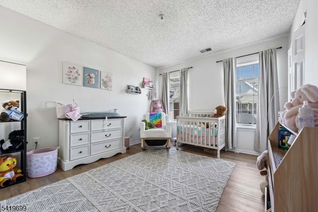 48 Cornerstone Ln, Newark City, NJ 07103