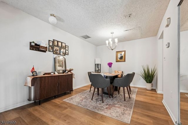 48 Cornerstone Ln, Newark City, NJ 07103